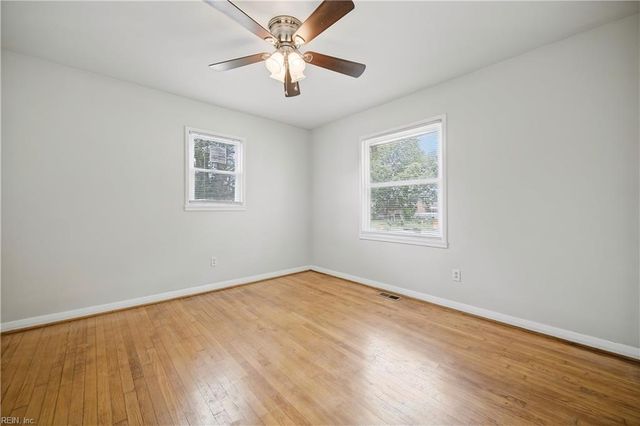 3421 W Weaver RD, Hampton, VA 23666