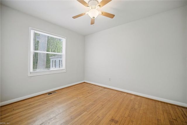 3421 W Weaver RD, Hampton, VA 23666