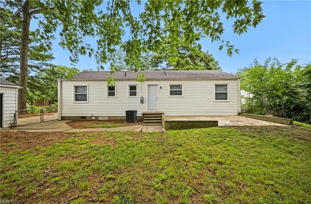 3421 W Weaver RD, Hampton, VA 23666
