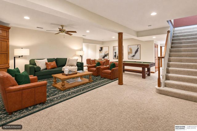 1208 Norton Drive, Papillion, NE 68046