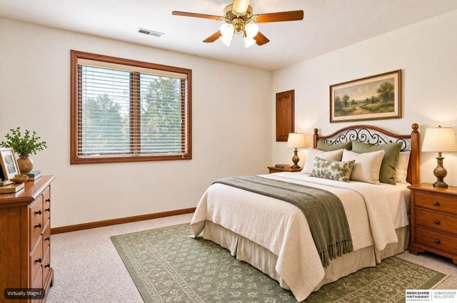 1208 Norton Drive, Papillion, NE 68046