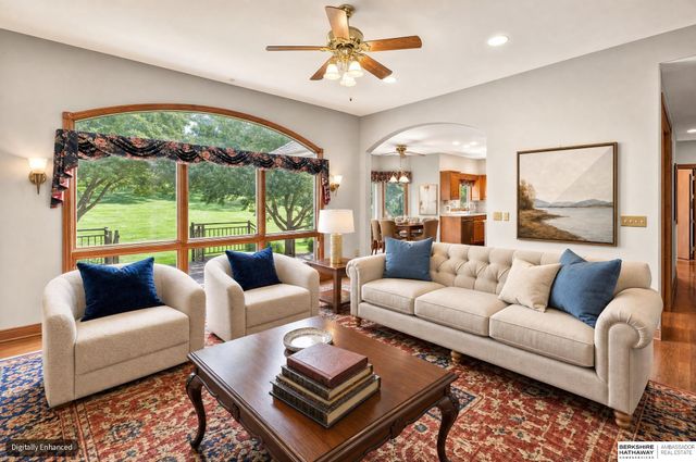 1208 Norton Drive, Papillion, NE 68046