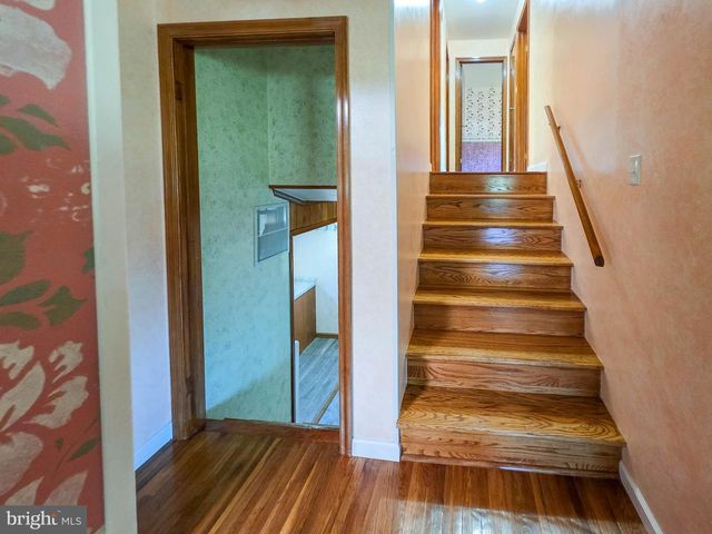8522 NECK RD, Williamsport, MD 21795