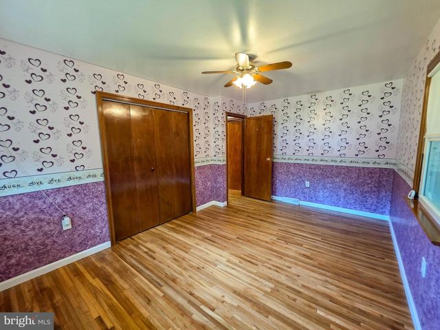 8522 NECK RD, Williamsport, MD 21795