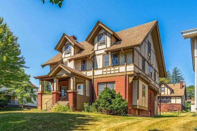 1801 E 2nd Street, Duluth, MN 55812