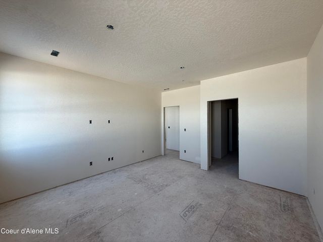 5303 E Aquila Ave, Post Falls, ID 83854