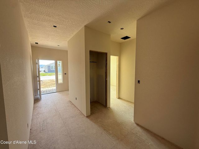 5303 E Aquila Ave, Post Falls, ID 83854