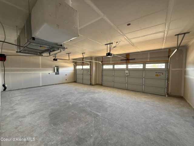 5303 E Aquila Ave, Post Falls, ID 83854