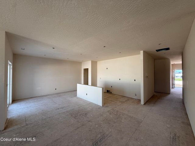 5303 E Aquila Ave, Post Falls, ID 83854