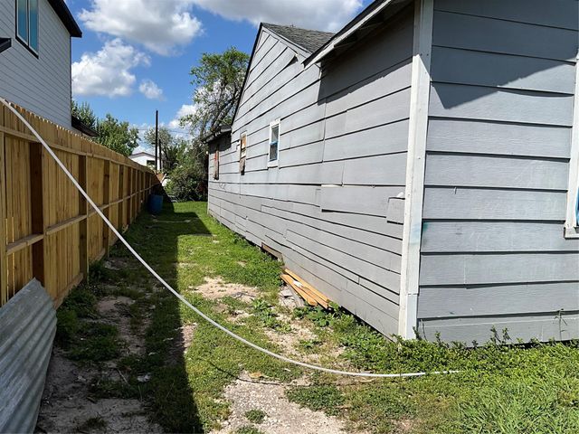 7957 Joy Street, Houston, TX 77028