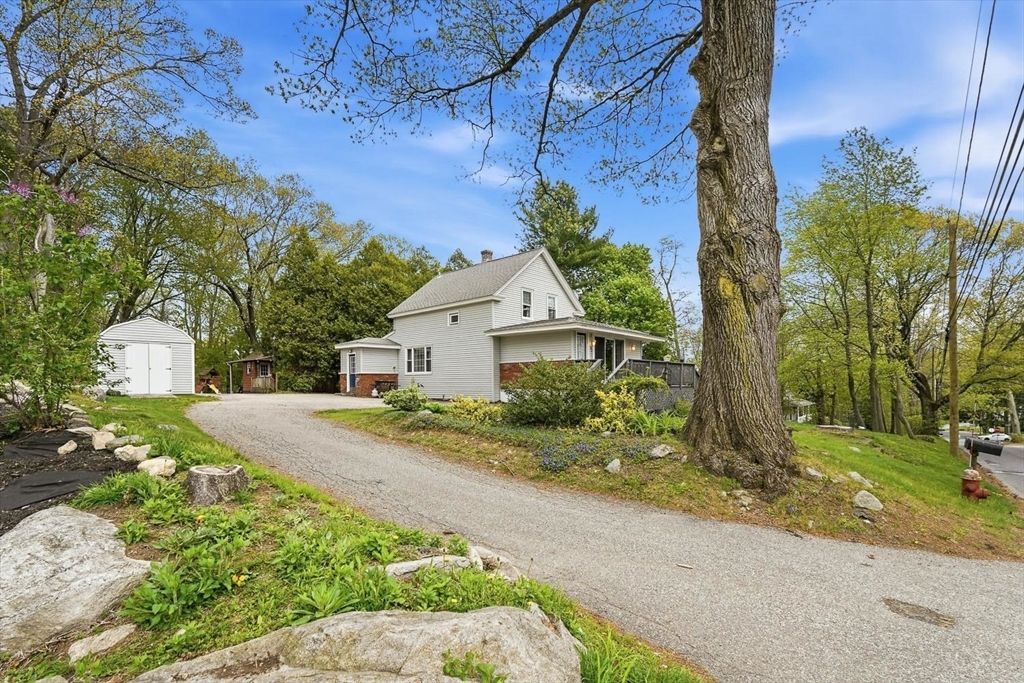 182 Leicester St, Auburn, MA 01501