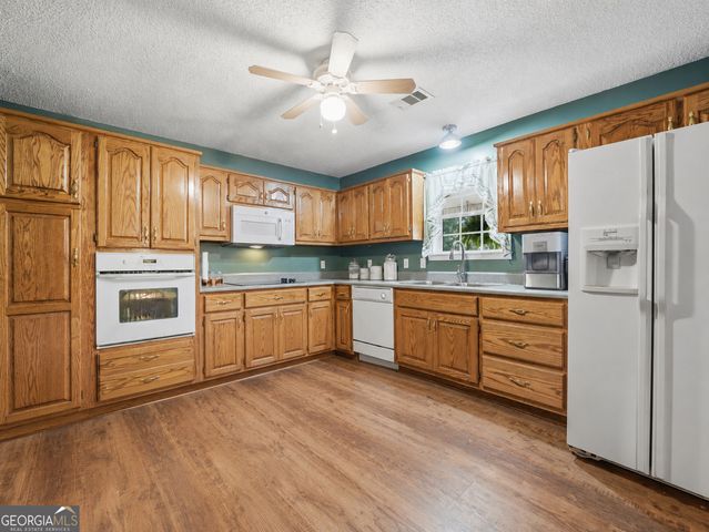 10797 W Hwy 53W, Talking Rock, GA 30175