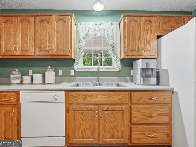 10797 W Hwy 53W, Talking Rock, GA 30175