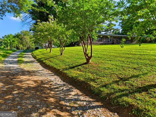 10797 W Hwy 53W, Talking Rock, GA 30175