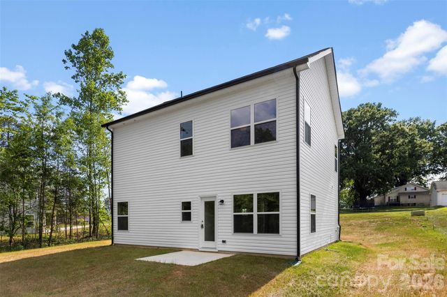 109 Titleist Drive, Statesville, NC 28677