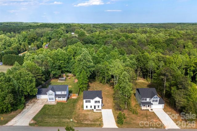 109 Titleist Drive, Statesville, NC 28677