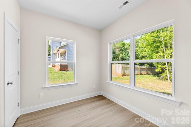 109 Titleist Drive, Statesville, NC 28677