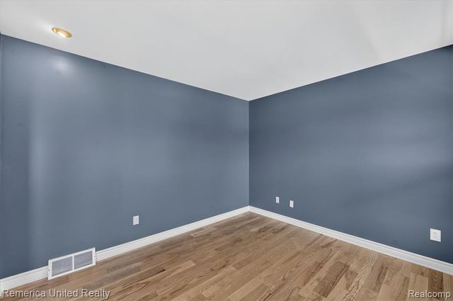 14458 Oak Leaf Trail, Linden, MI 48451