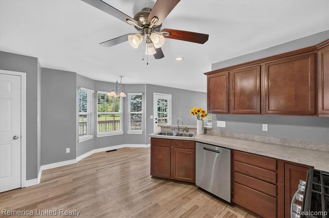 14458 Oak Leaf Trail, Linden, MI 48451