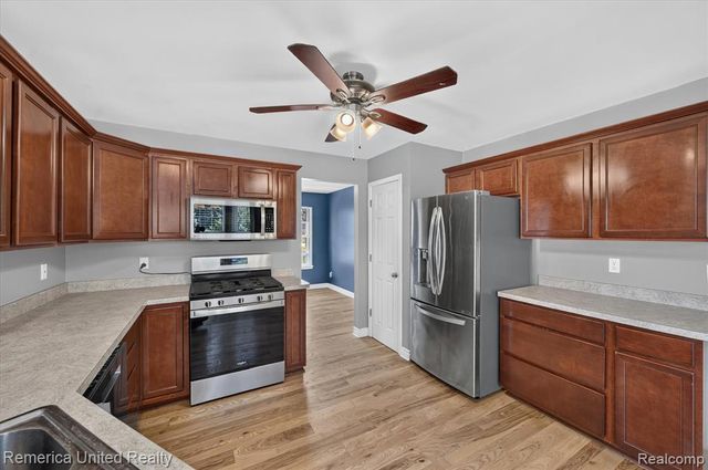 14458 Oak Leaf Trail, Linden, MI 48451