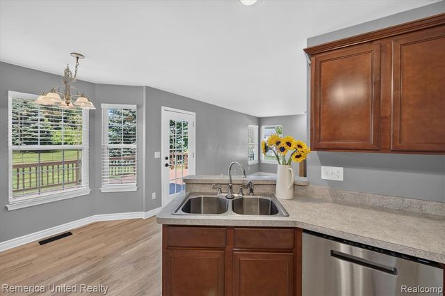 14458 Oak Leaf Trail, Linden, MI 48451