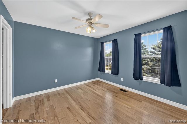 14458 Oak Leaf Trail, Linden, MI 48451