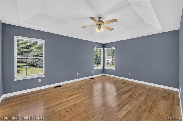 14458 Oak Leaf Trail, Linden, MI 48451