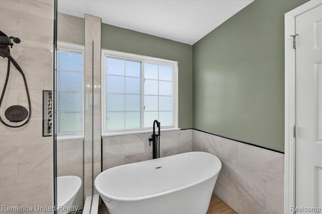 14458 Oak Leaf Trail, Linden, MI 48451
