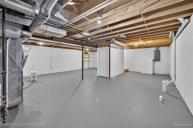14458 Oak Leaf Trail, Linden, MI 48451