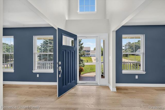 14458 Oak Leaf Trail, Linden, MI 48451