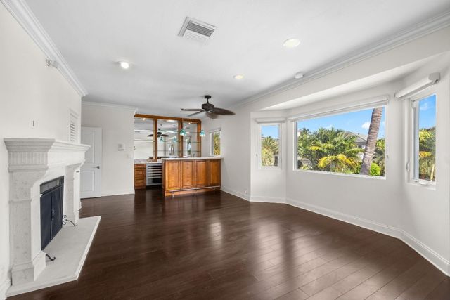 3741 NE 31st Avenue, Lighthouse Point, FL 33064