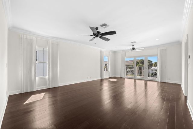 3741 NE 31st Avenue, Lighthouse Point, FL 33064