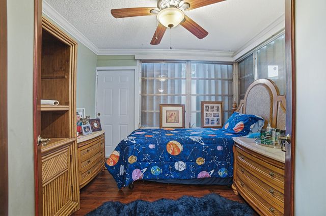 4290 NW 45th Terrace, Lauderdale Lakes, FL 33319