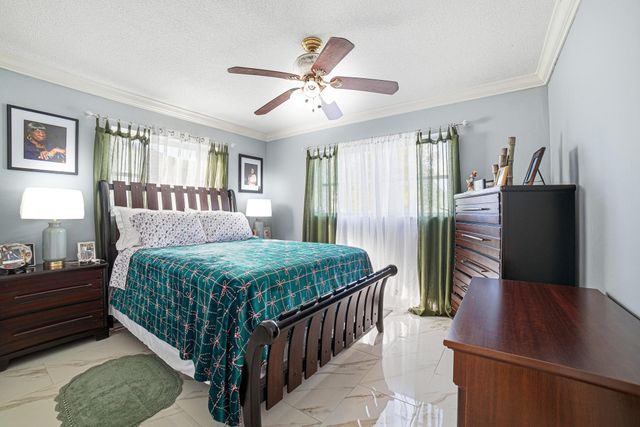 4290 NW 45th Terrace, Lauderdale Lakes, FL 33319