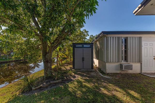 4290 NW 45th Terrace, Lauderdale Lakes, FL 33319