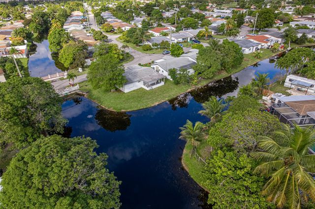 4290 NW 45th Terrace, Lauderdale Lakes, FL 33319