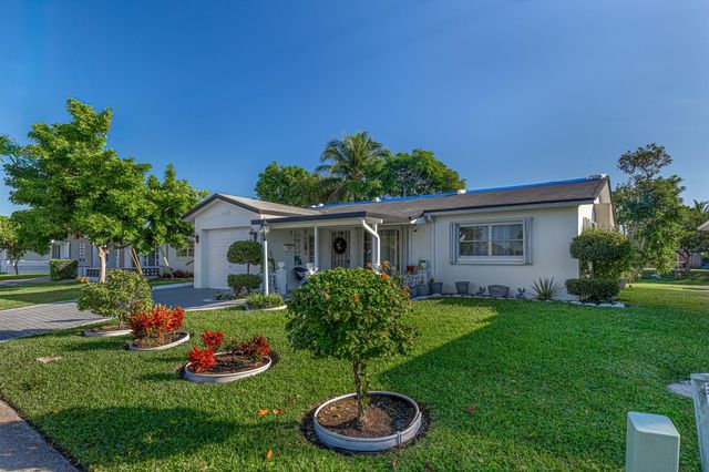 4290 NW 45th Terrace, Lauderdale Lakes, FL 33319