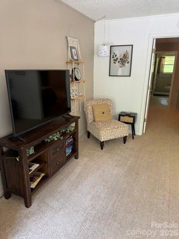 96 Rolling Hills Road, Mills River, NC 28759