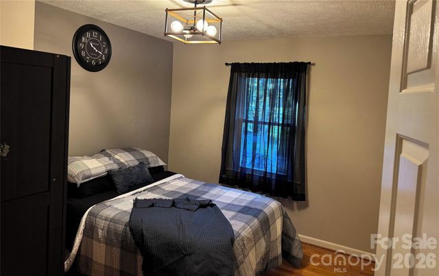 96 Rolling Hills Road, Mills River, NC 28759