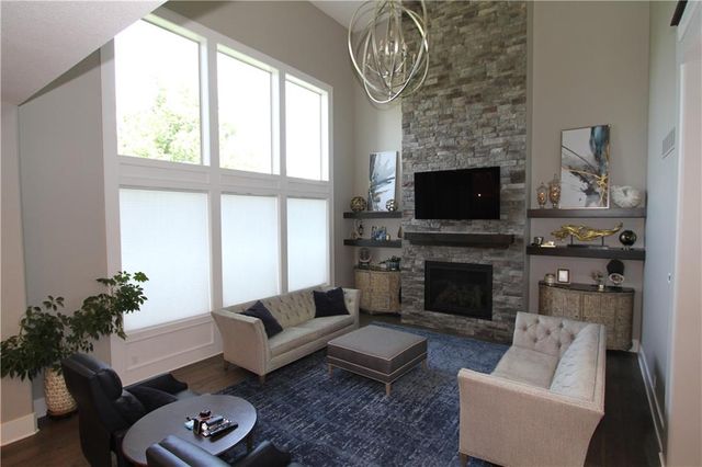 8130 Millridge Street, Lenexa, KS 66220