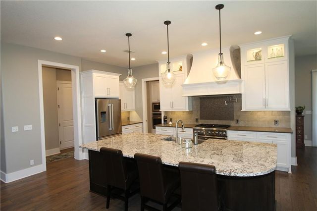 8130 Millridge Street, Lenexa, KS 66220