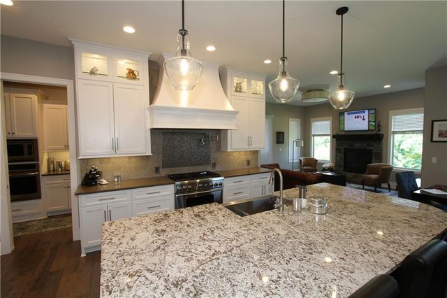 8130 Millridge Street, Lenexa, KS 66220