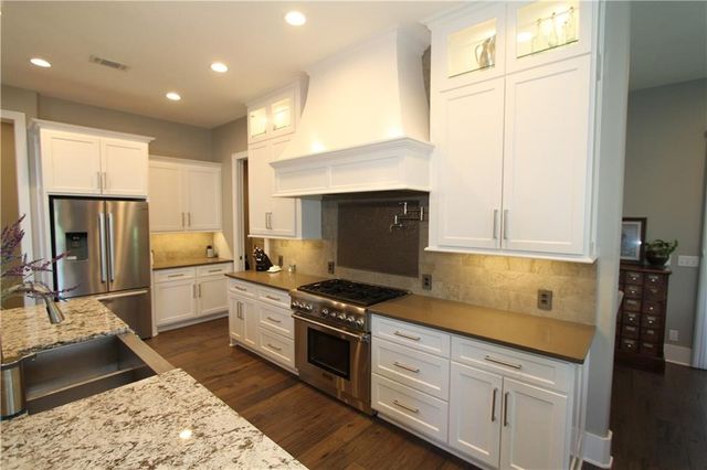 8130 Millridge Street, Lenexa, KS 66220