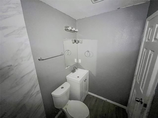 1733 Greenfield Avenue, Fort Worth, TX 76102