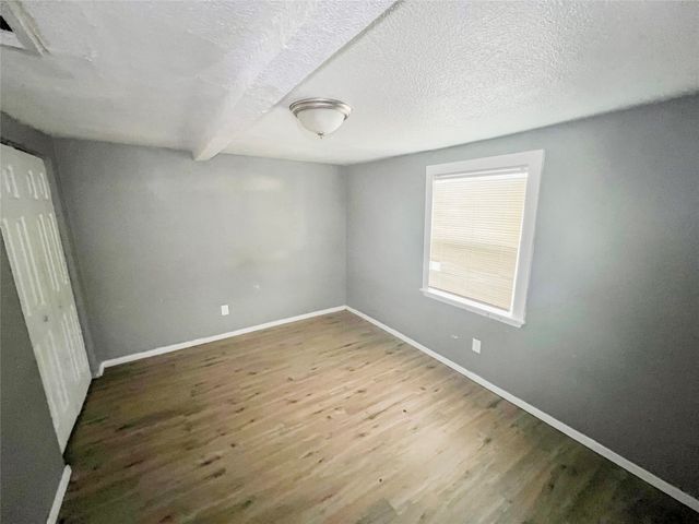 1733 Greenfield Avenue, Fort Worth, TX 76102