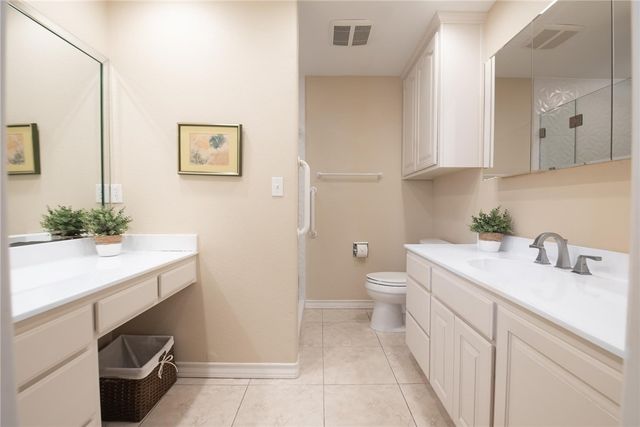 466 Coral, Corpus Christi, TX 78411