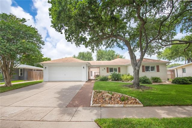 466 Coral, Corpus Christi, TX 78411