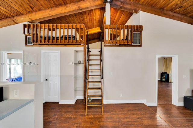 10341 Orange Ct, Pembroke Pines, FL 33026