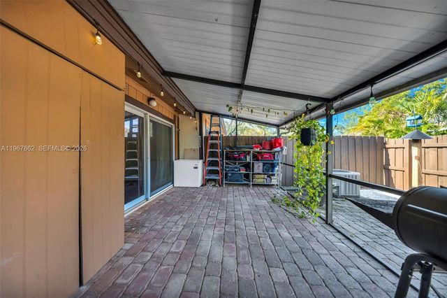 10341 Orange Ct, Pembroke Pines, FL 33026