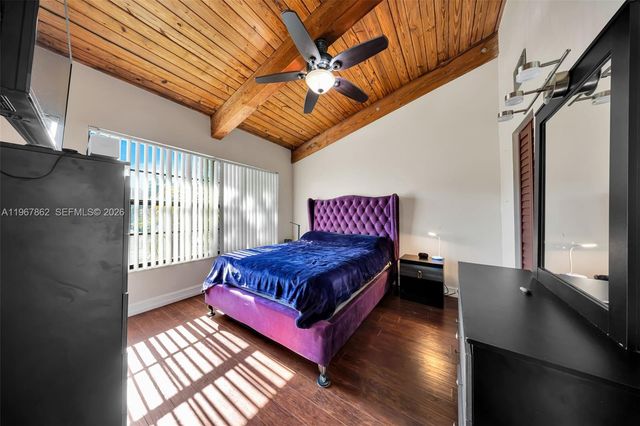 10341 Orange Ct, Pembroke Pines, FL 33026